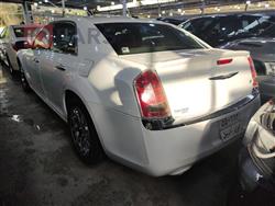 کرایسلەر 300